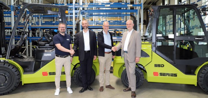 Polnischer Gabelstapler-Verkaufsvertrag