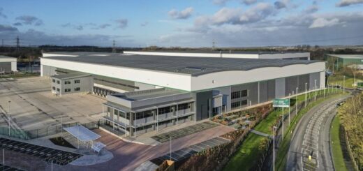 Erste britische Basis bei Hams Hall für Fiege