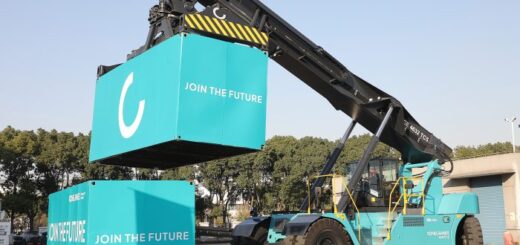 Neuer Reach Stacker ist elektrisch