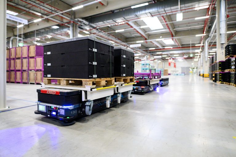 Wasserstoff-Brennstoffzellen treiben BMW-Gabelstapler an