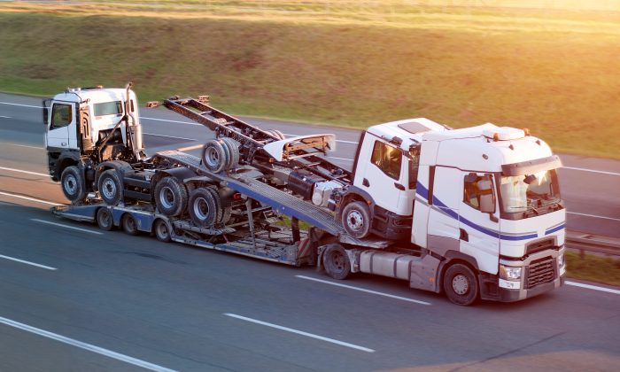 Jenseits der Autobahn: Schwerlastlogistik