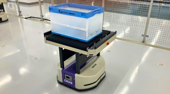 Sortier-Transfer-Roboter auf der LogiMAT