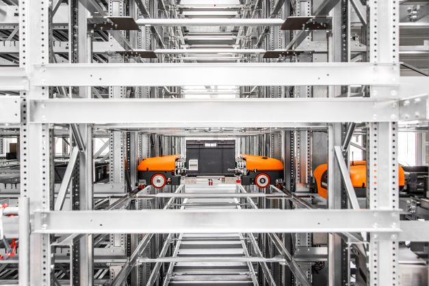 Globale Führung für Toyota Automatisierte Logistik