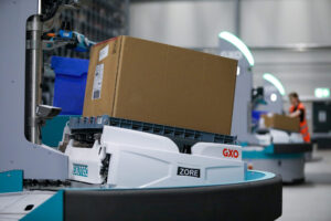 Robotik macht Guess-Fashion-Logistik skalierbar